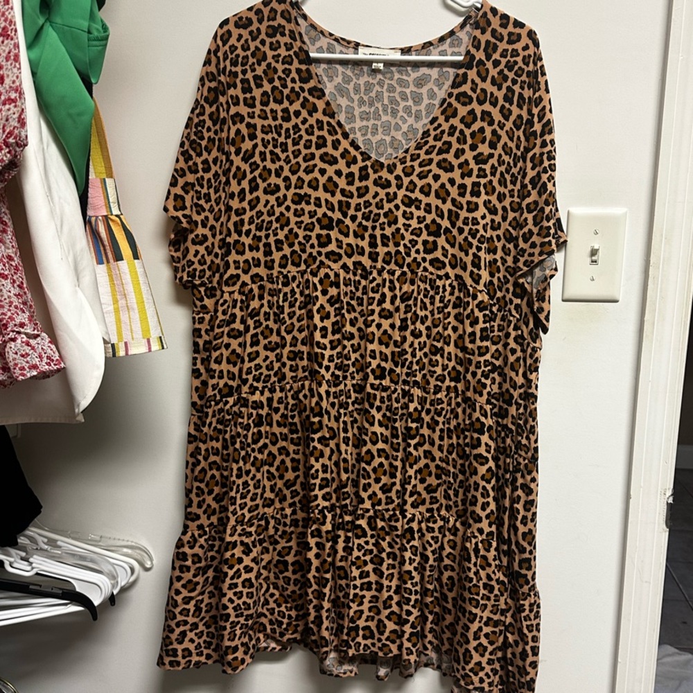 Ee:some Leopard Print V-Neck Dress